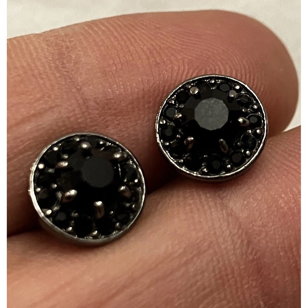 Monet Vintage Estate Silver Tone Midnight Purple Crystal Flower Stud Earrings
